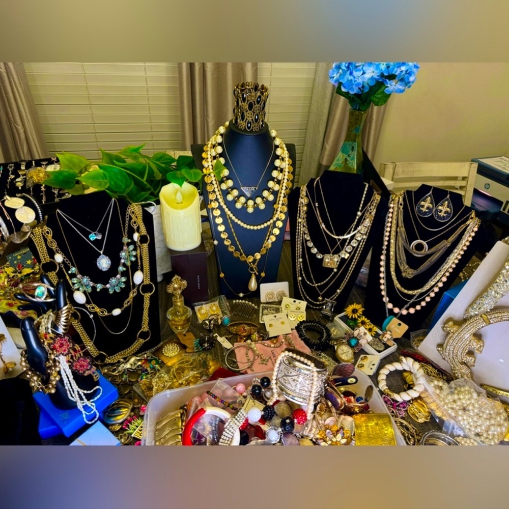 1.5 LBs untested designer fashion jewelry lot~ mostly wearable repair craft